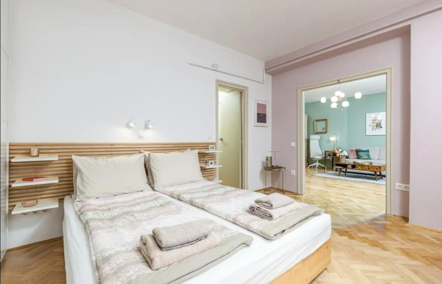 Elegant Escape By Buda Castle For Pleasure Seekers Budapesta Exterior foto